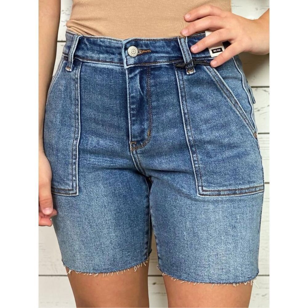 Judy Blue Mid Rise Bermuda Shorts Raw Hem Utility Pocket Flap Medium Wash NWT